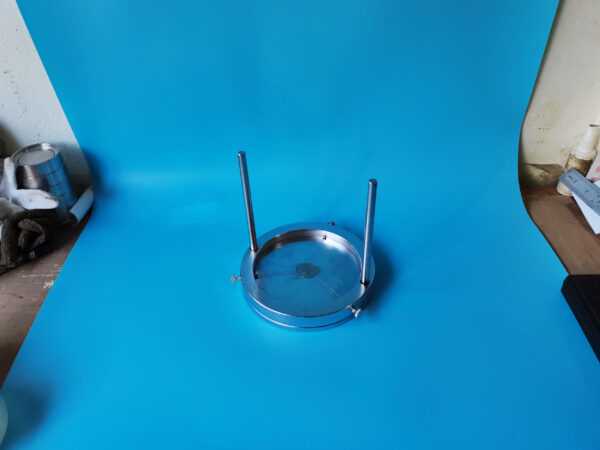 トライアキシャル分割器（土試料を三等分する切断器具）	金属製