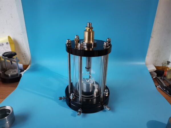 トライアキシャル圧力室（土試料の容器）	φ38 / 50 / 70 / 100 mm