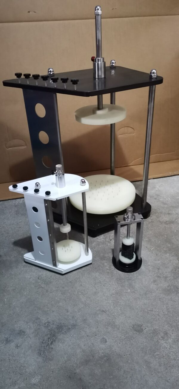 土切断盤（原状土から円柱試料採取用）	φ38 / 50 / 70 / 100 mm