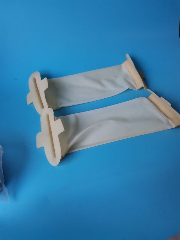 その他の乳胶製異形カスタム製品。