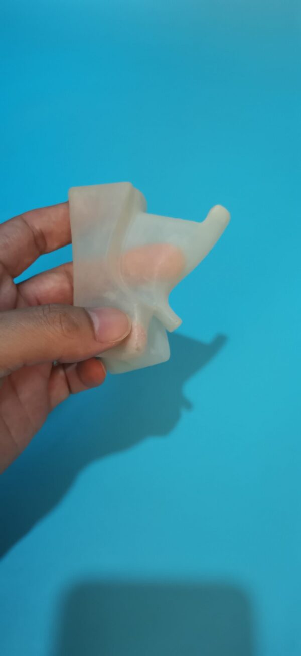 その他の乳胶製異形カスタム製品。