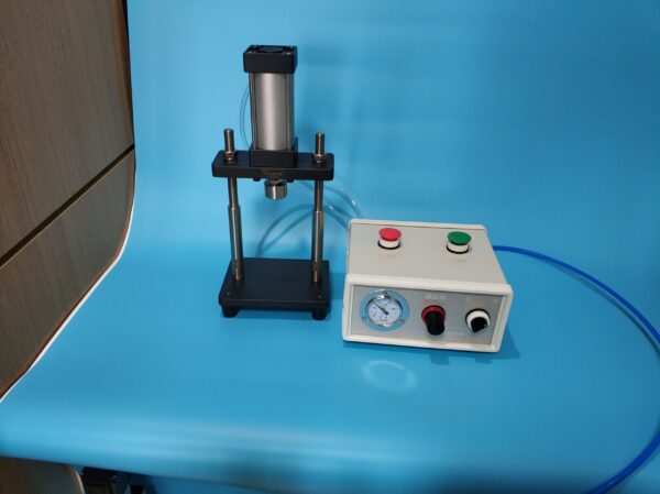 空気圧または油圧ロード装置（静圧模具および環状圧密器用）	空気圧／油圧