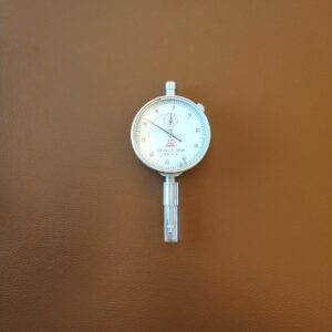 ダイヤルゲージ（土試料の変形測定用）	測定範囲 0–10 mm，最小目盛 0.01 mm